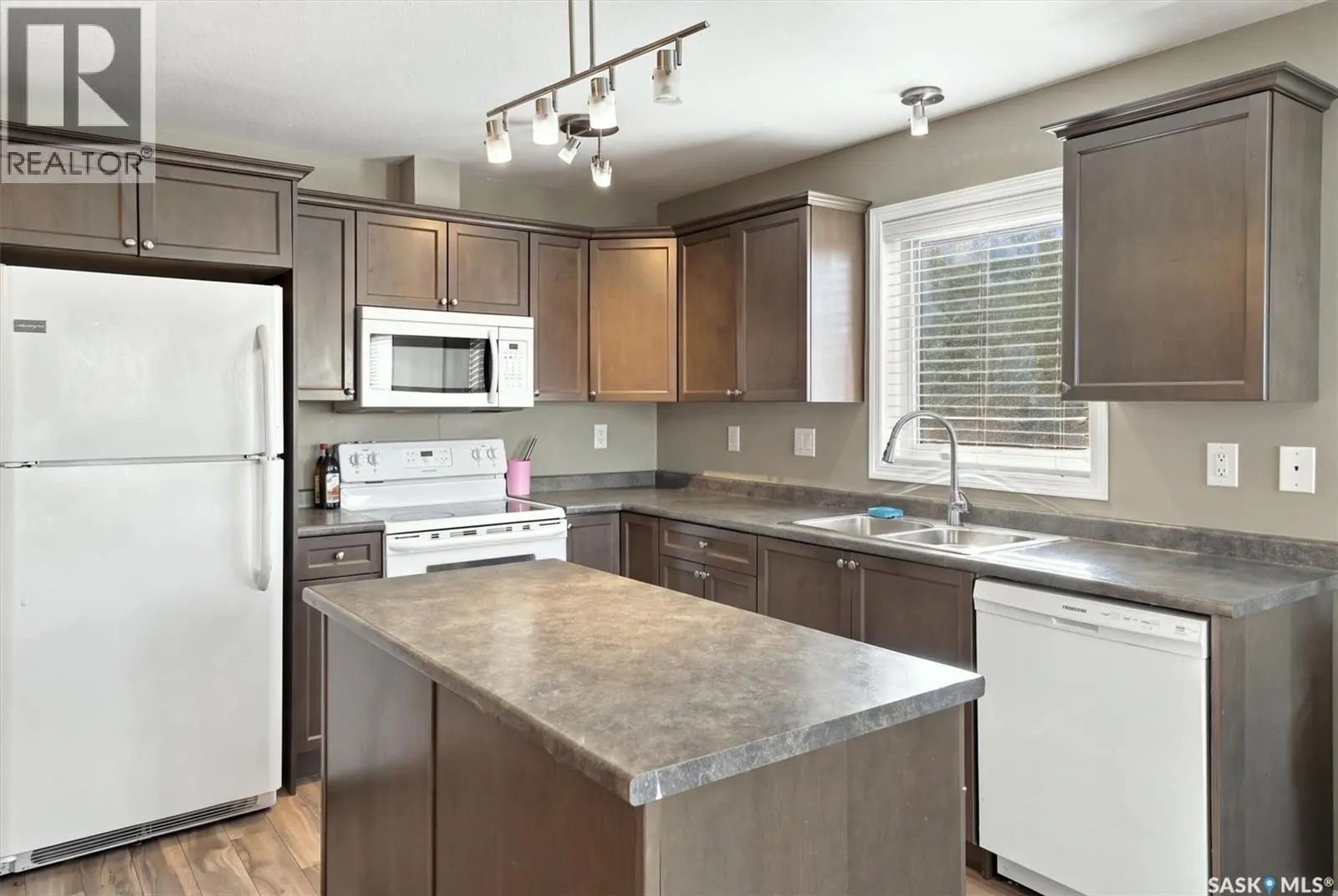 5105 110 Willis CRESCENT