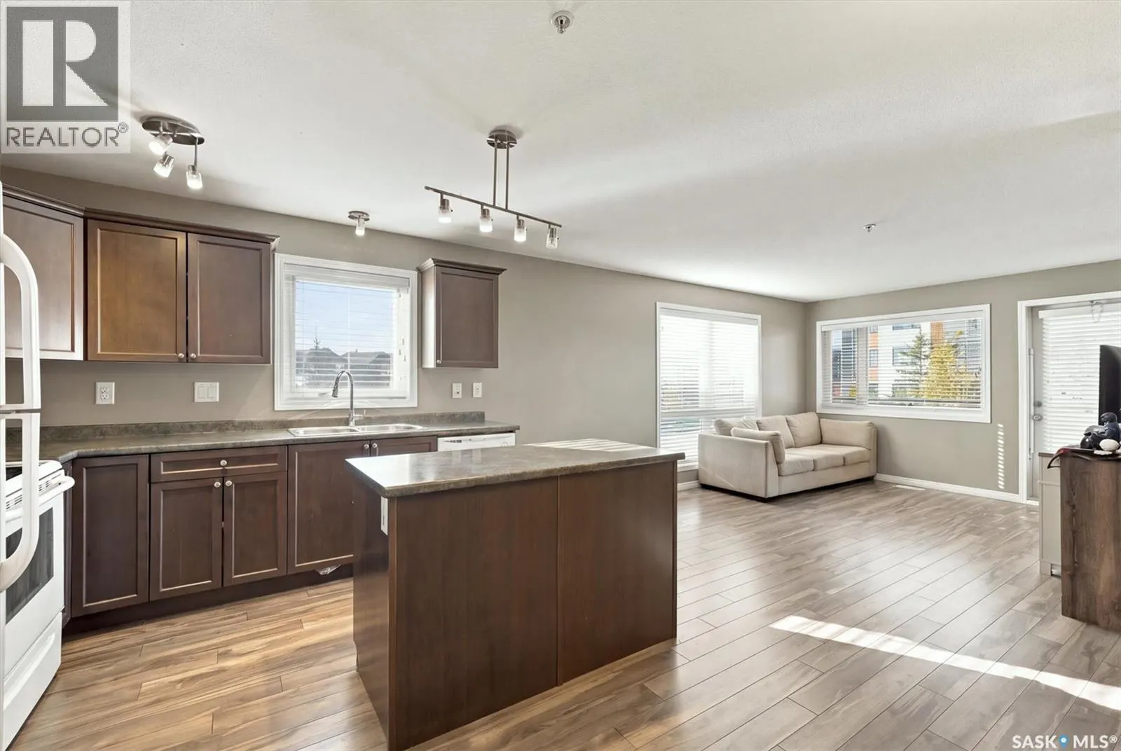 5105 110 Willis CRESCENT