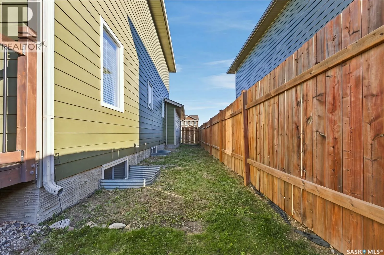 430 Pichler CRESCENT