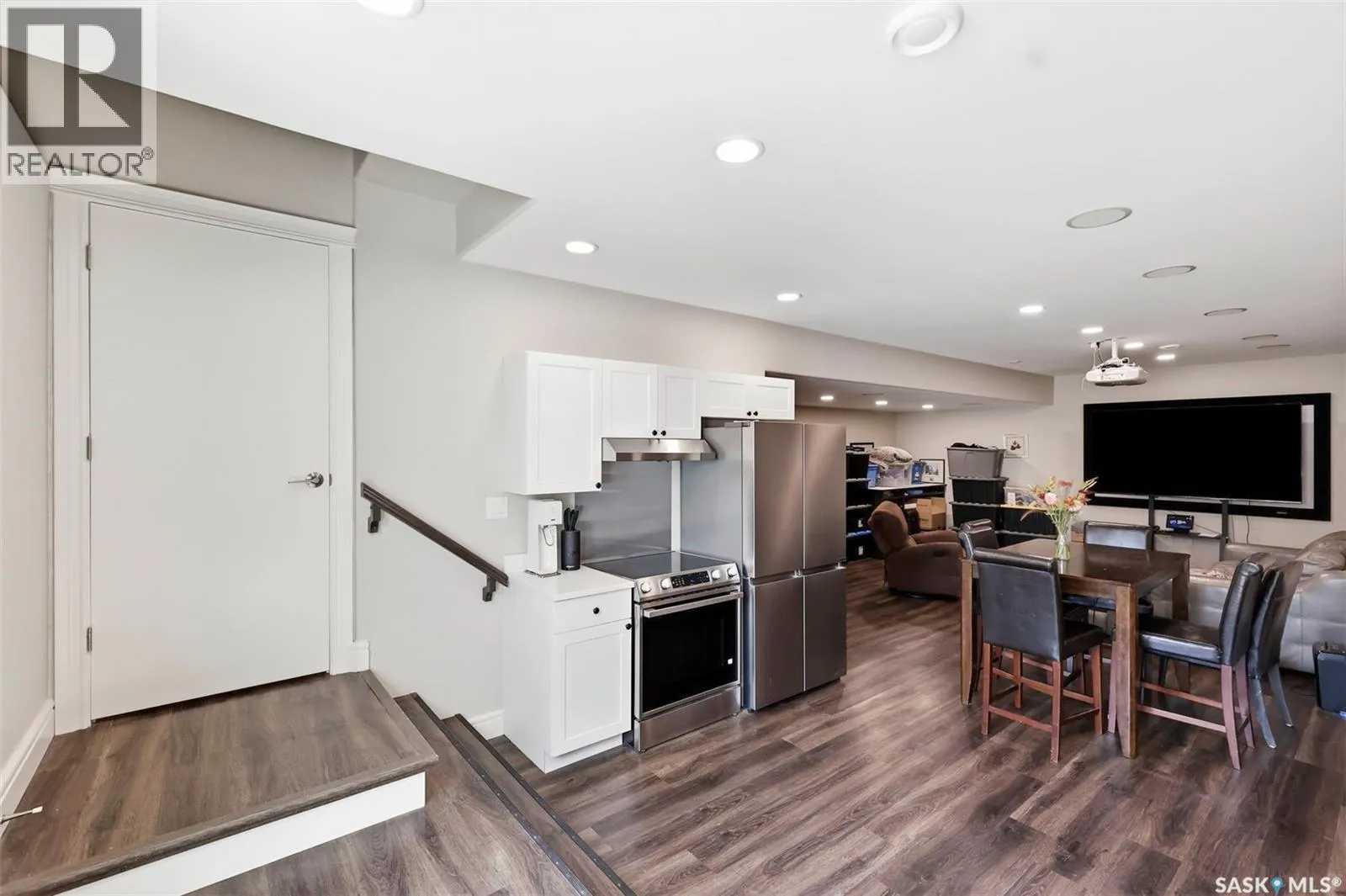 419 Salloum BAY