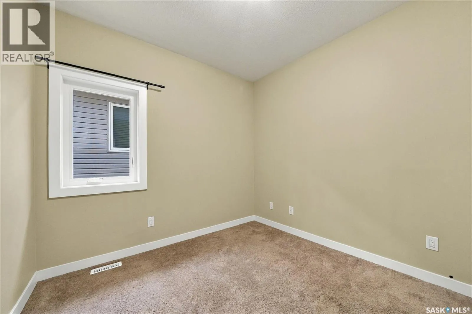 417 Langer PLACE