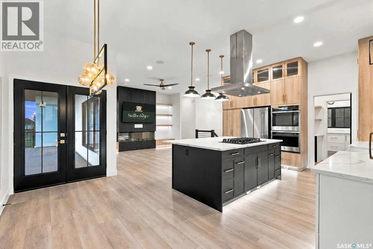 306 Sunset DRIVE