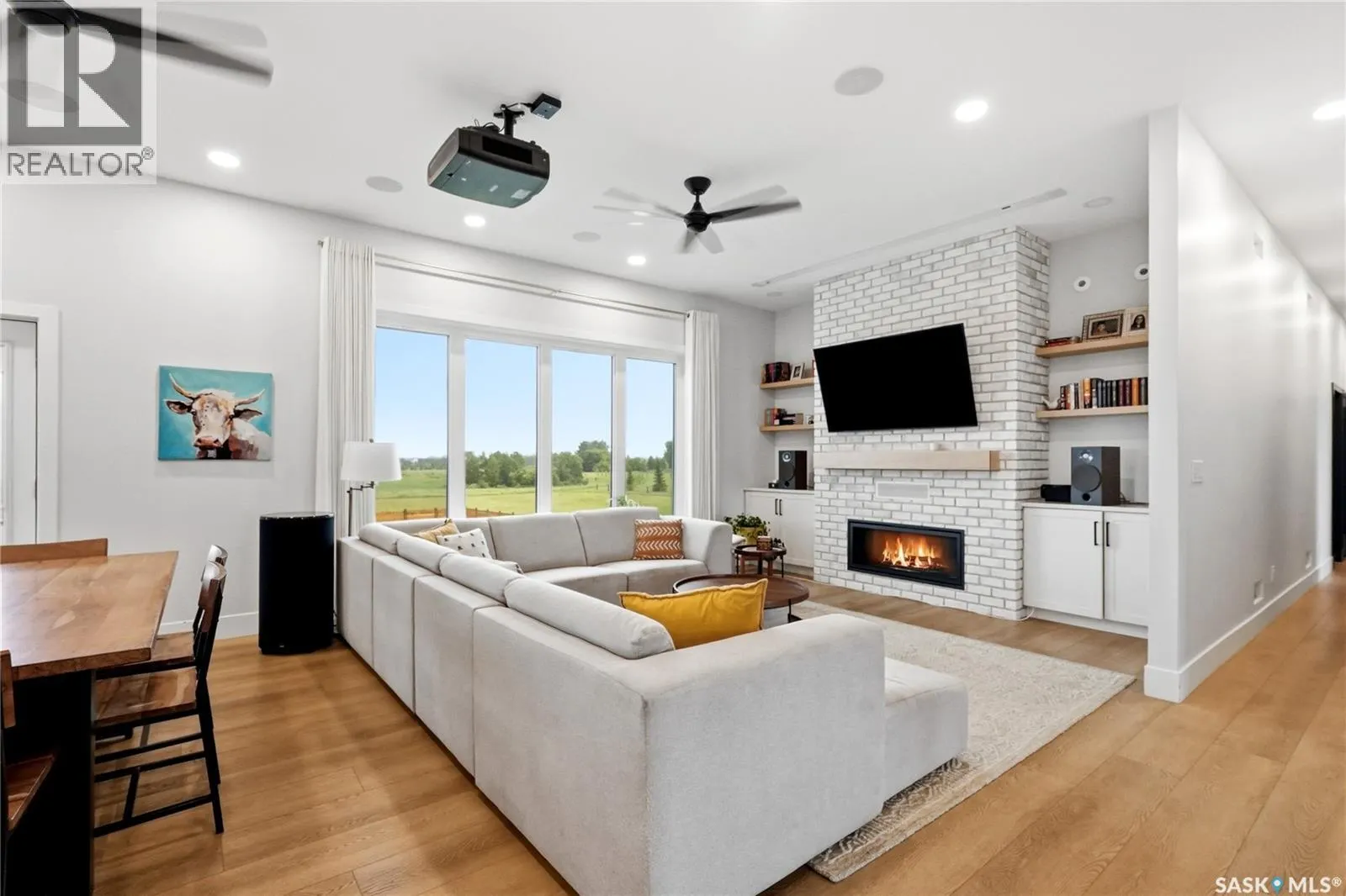 306 Sunset DRIVE