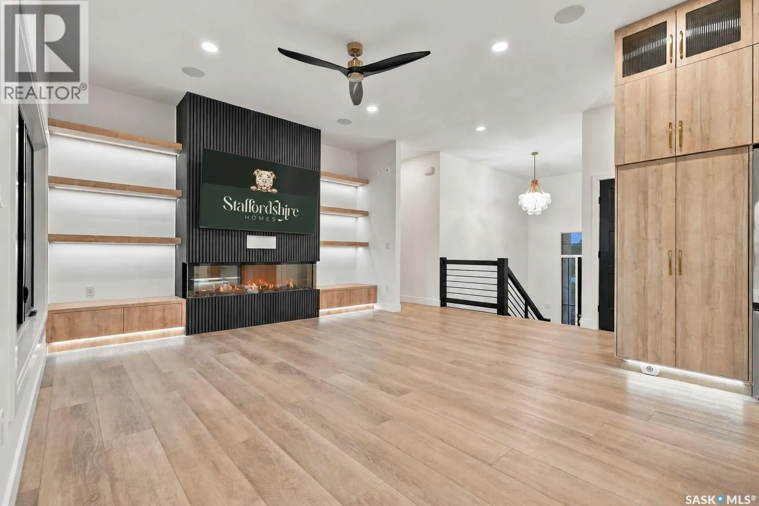 306 Sunset DRIVE