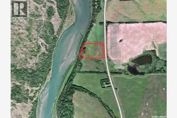 Farnese Acreage River Land