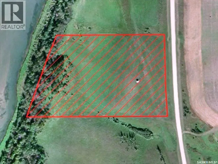 Farnese Acreage River Land
