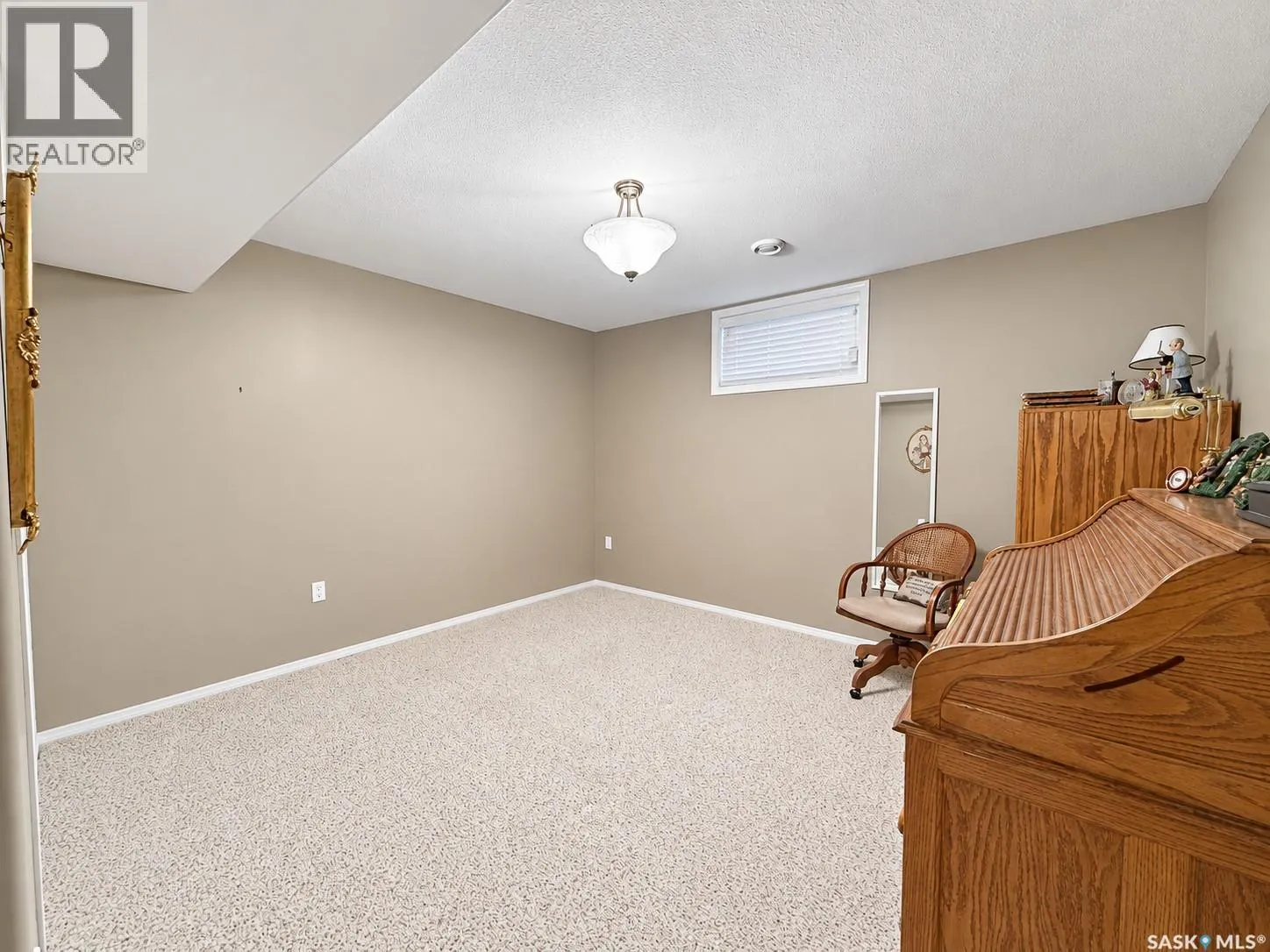 C 10922 AMOS DRIVE
