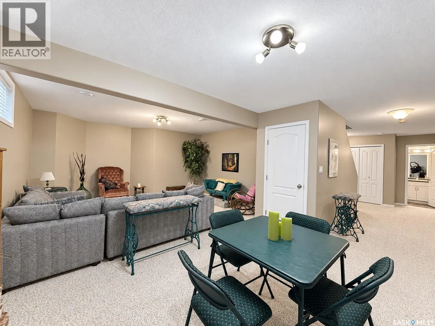 C 10922 AMOS DRIVE