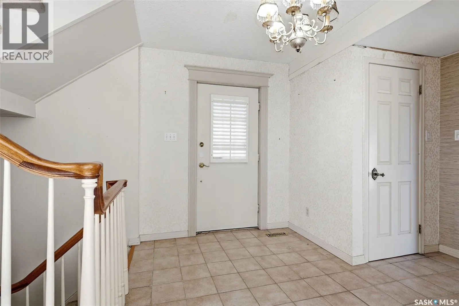 1034 Gryphons WALK