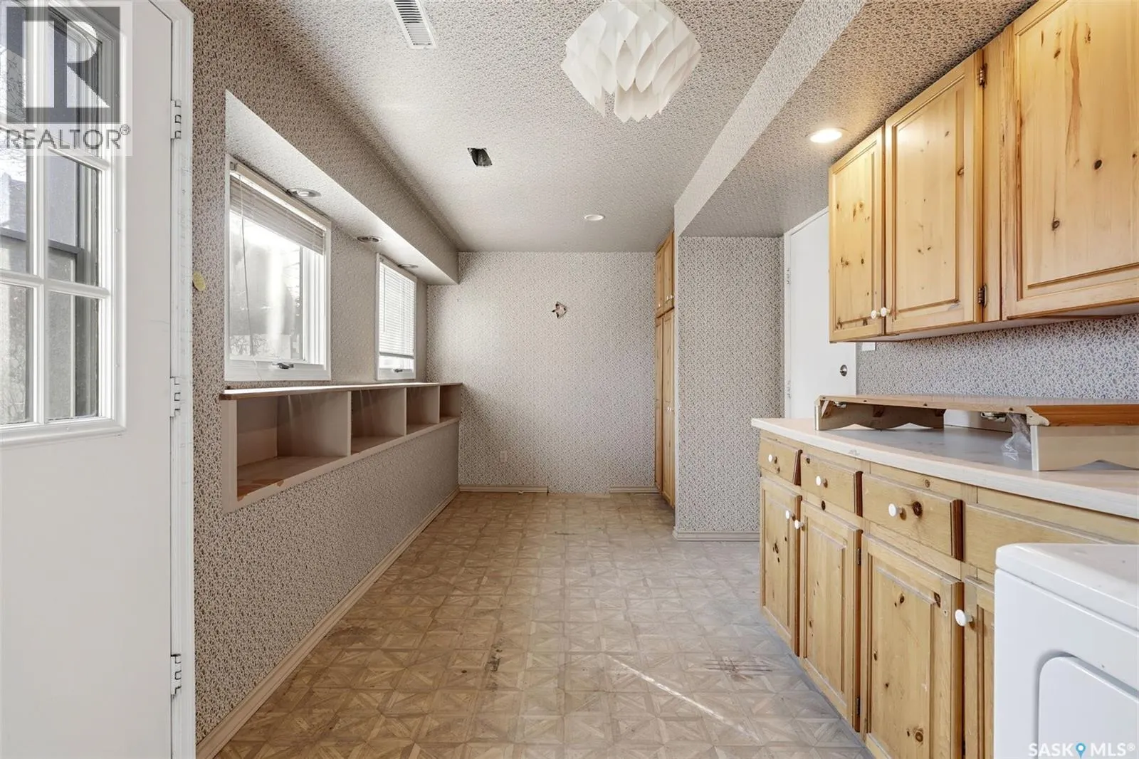 1034 Gryphons WALK