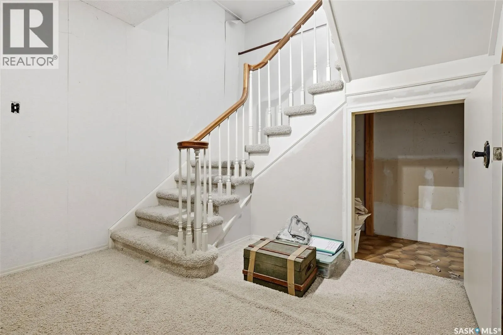 1034 Gryphons WALK