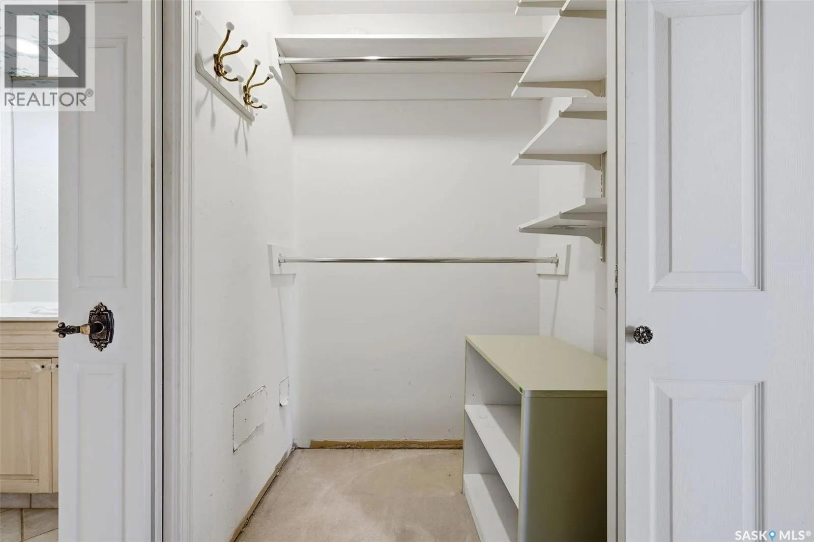 1034 Gryphons WALK