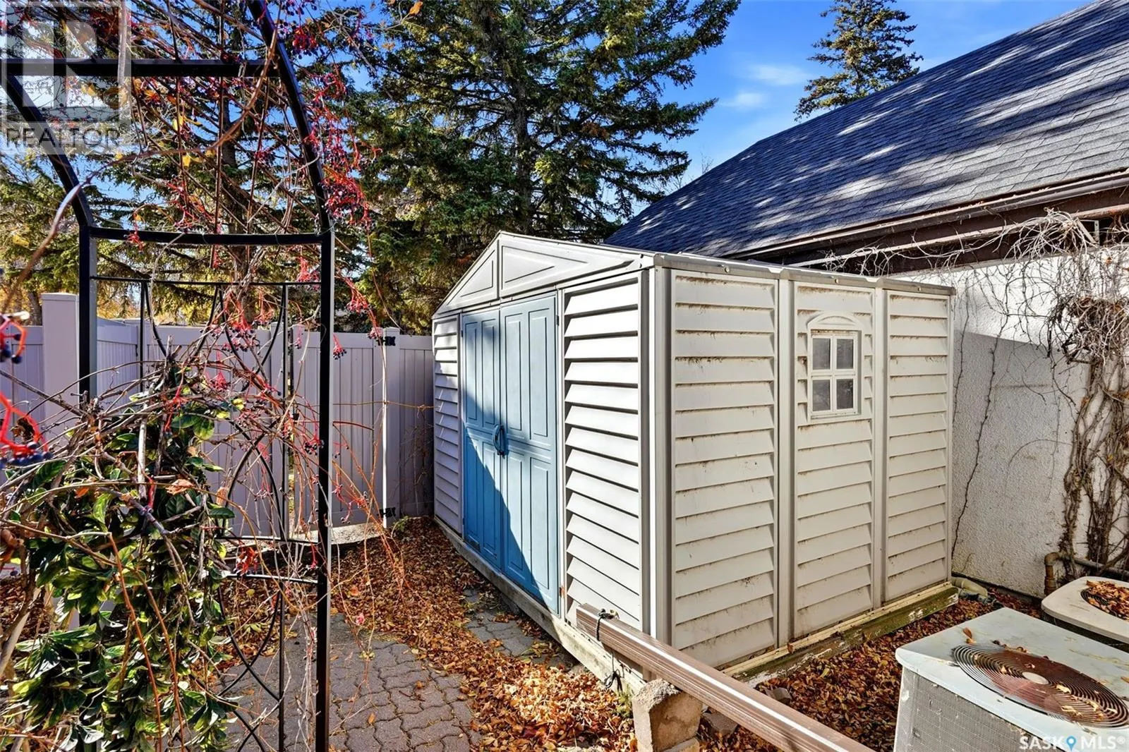 1034 Gryphons WALK