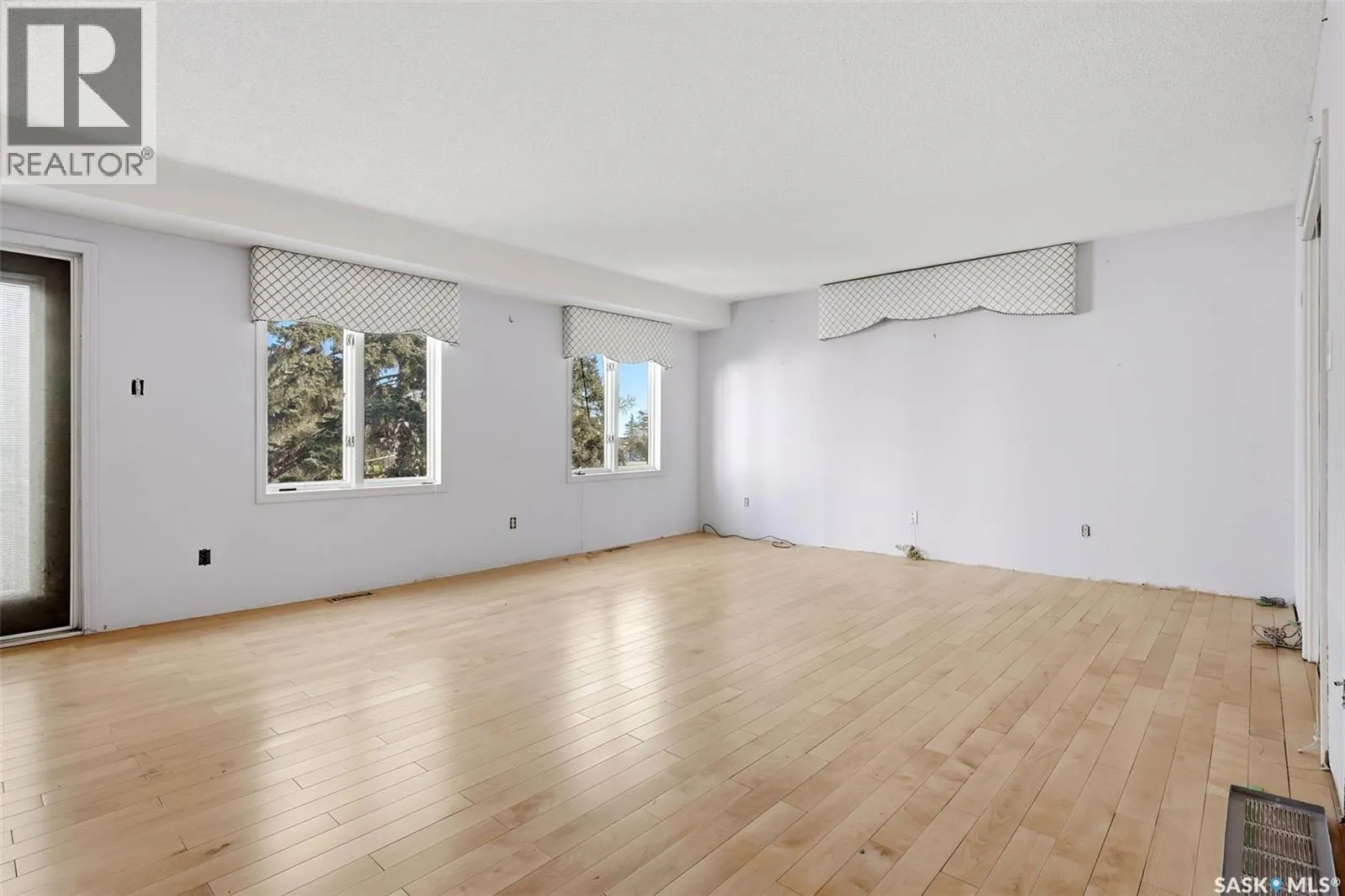 1034 Gryphons WALK