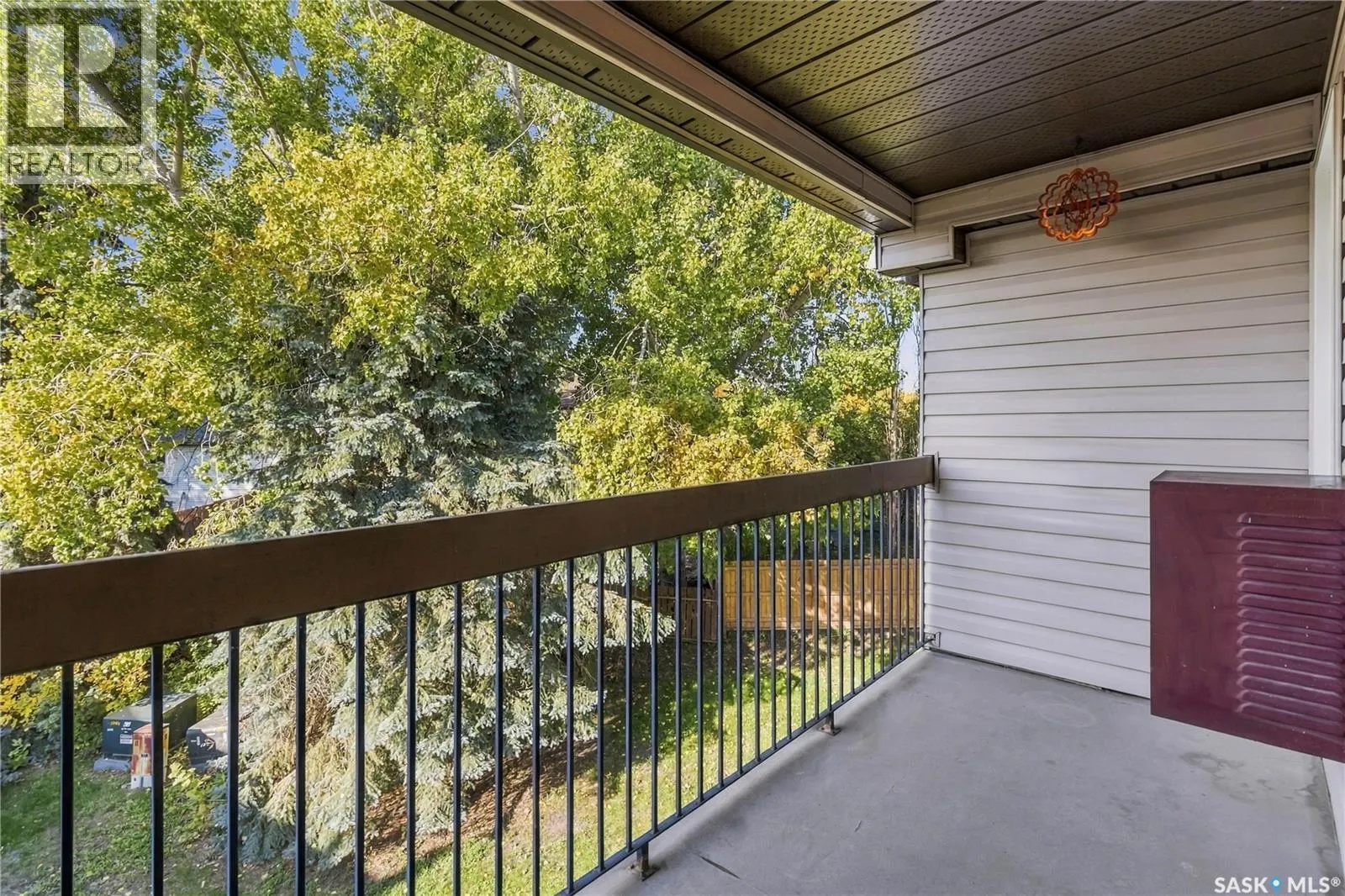 303 302 Tait CRESCENT