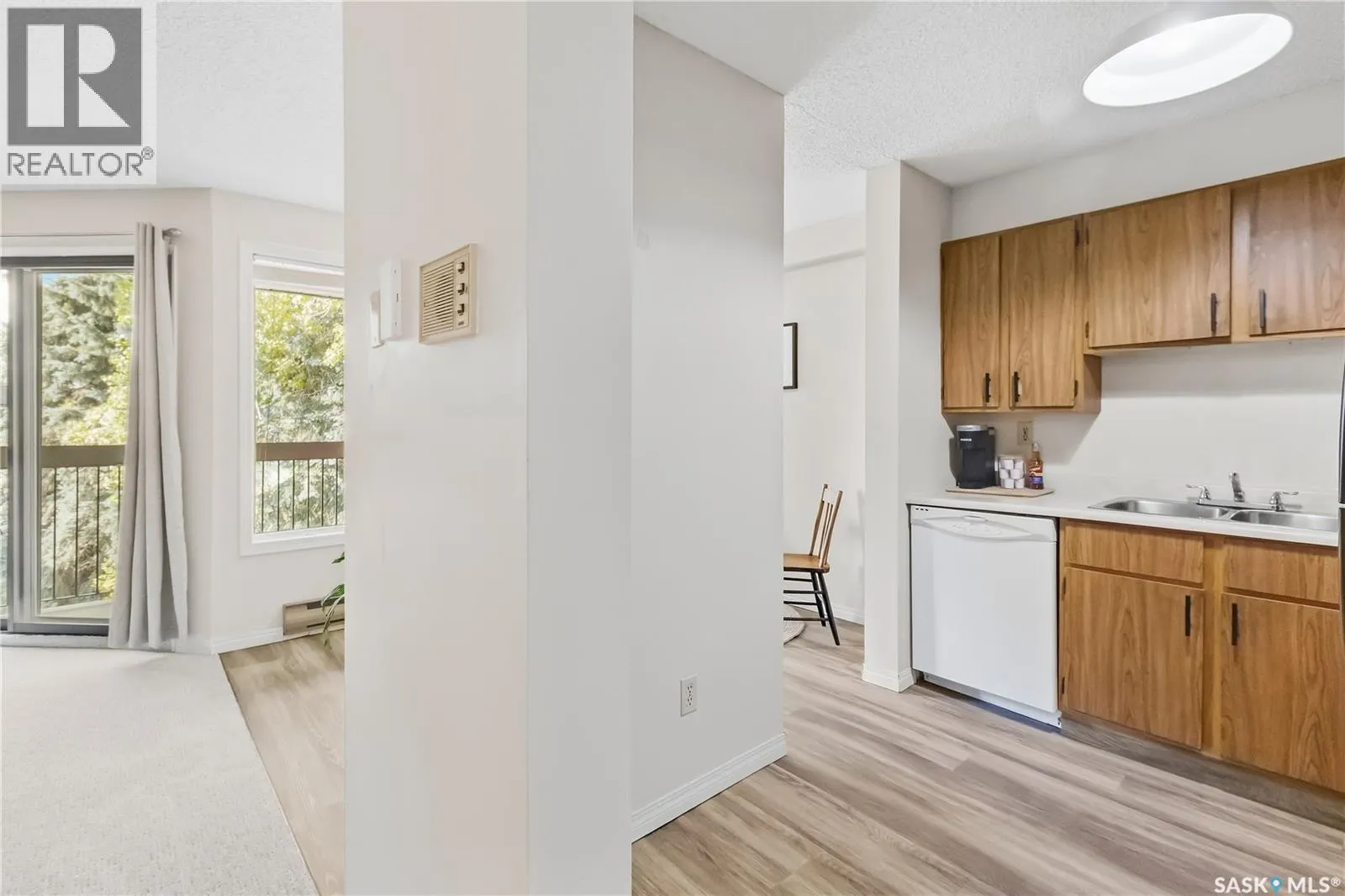 303 302 Tait CRESCENT