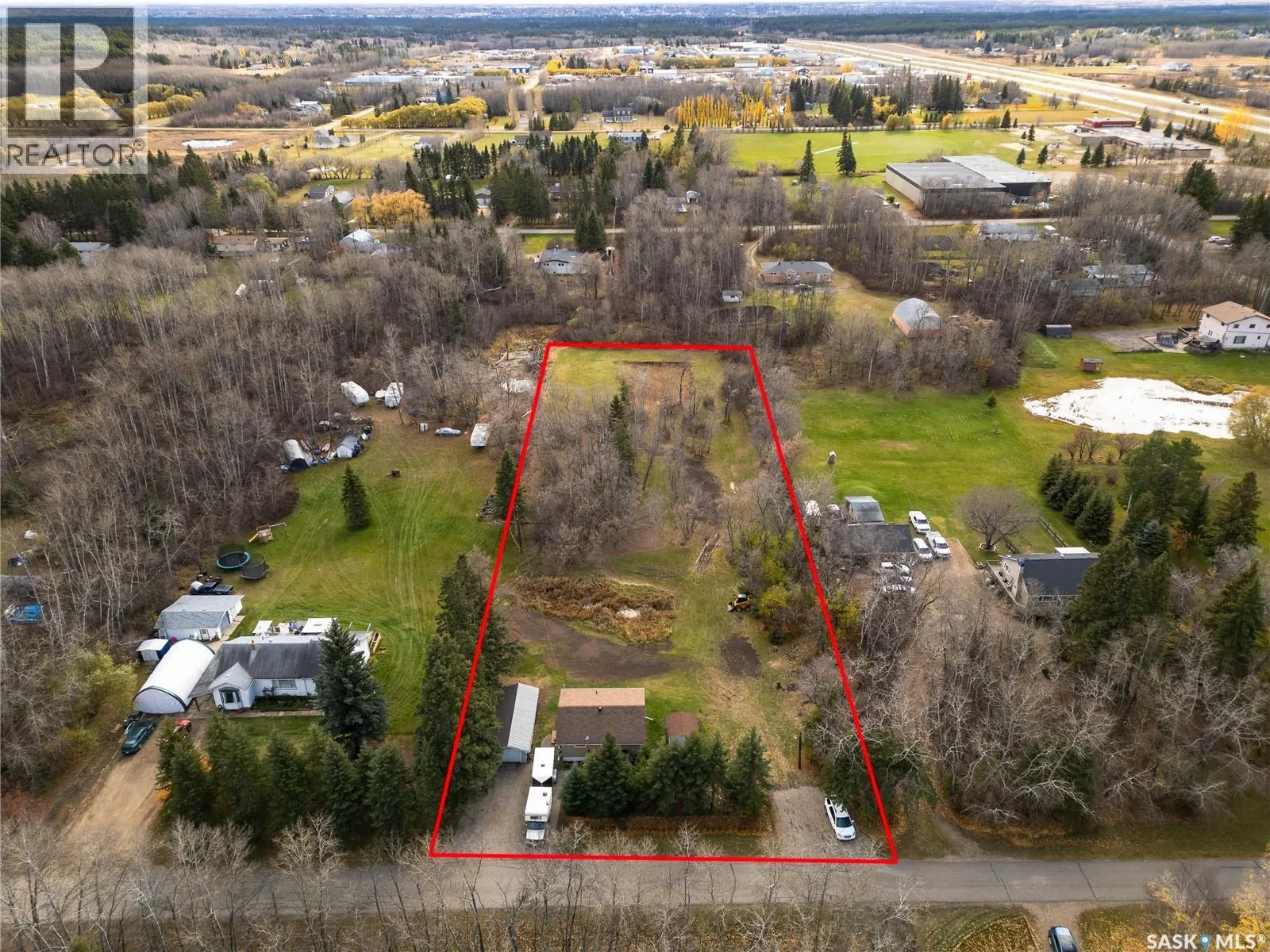 682 1st St N - Green Acres