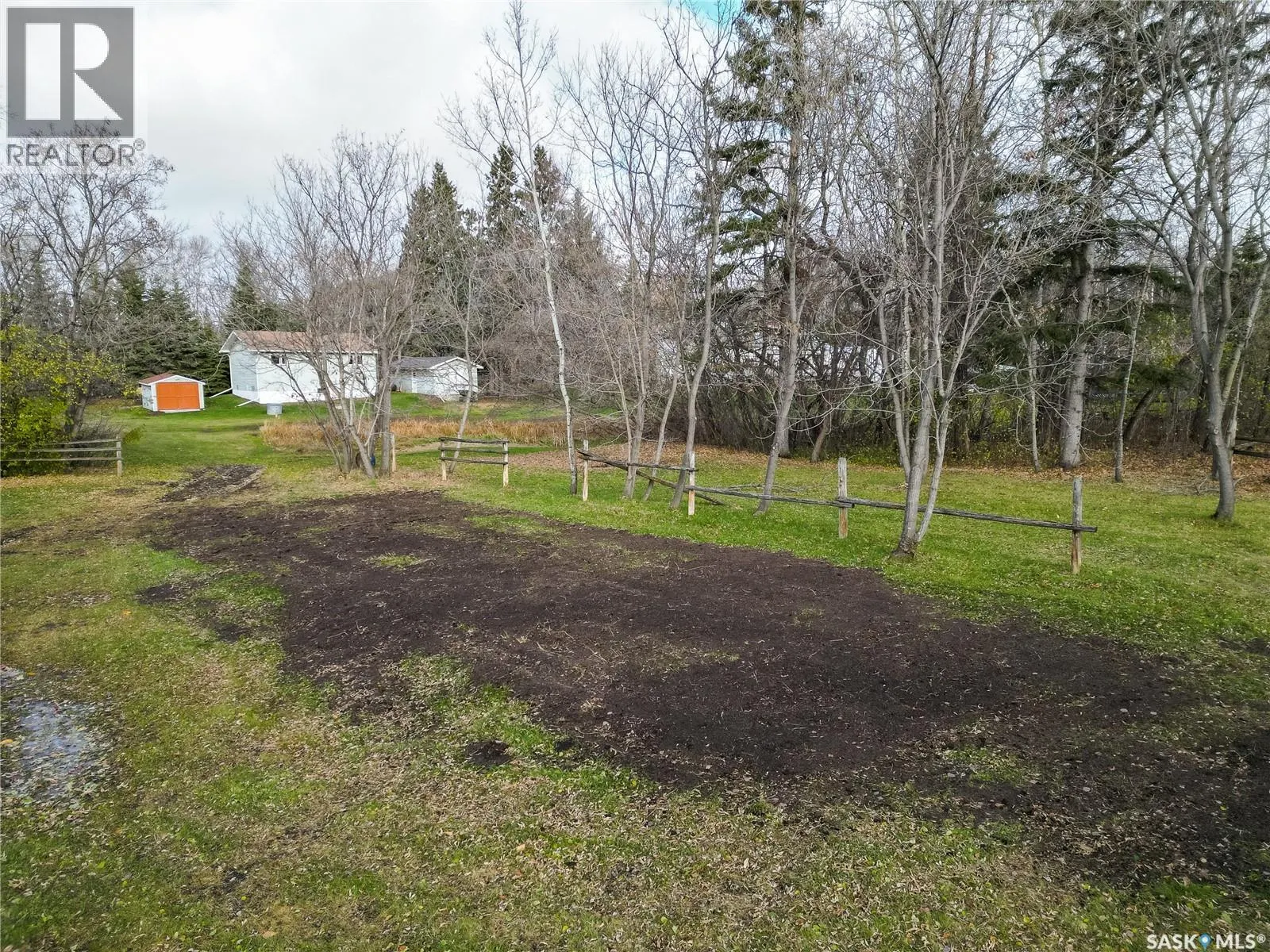 682 1st St N - Green Acres