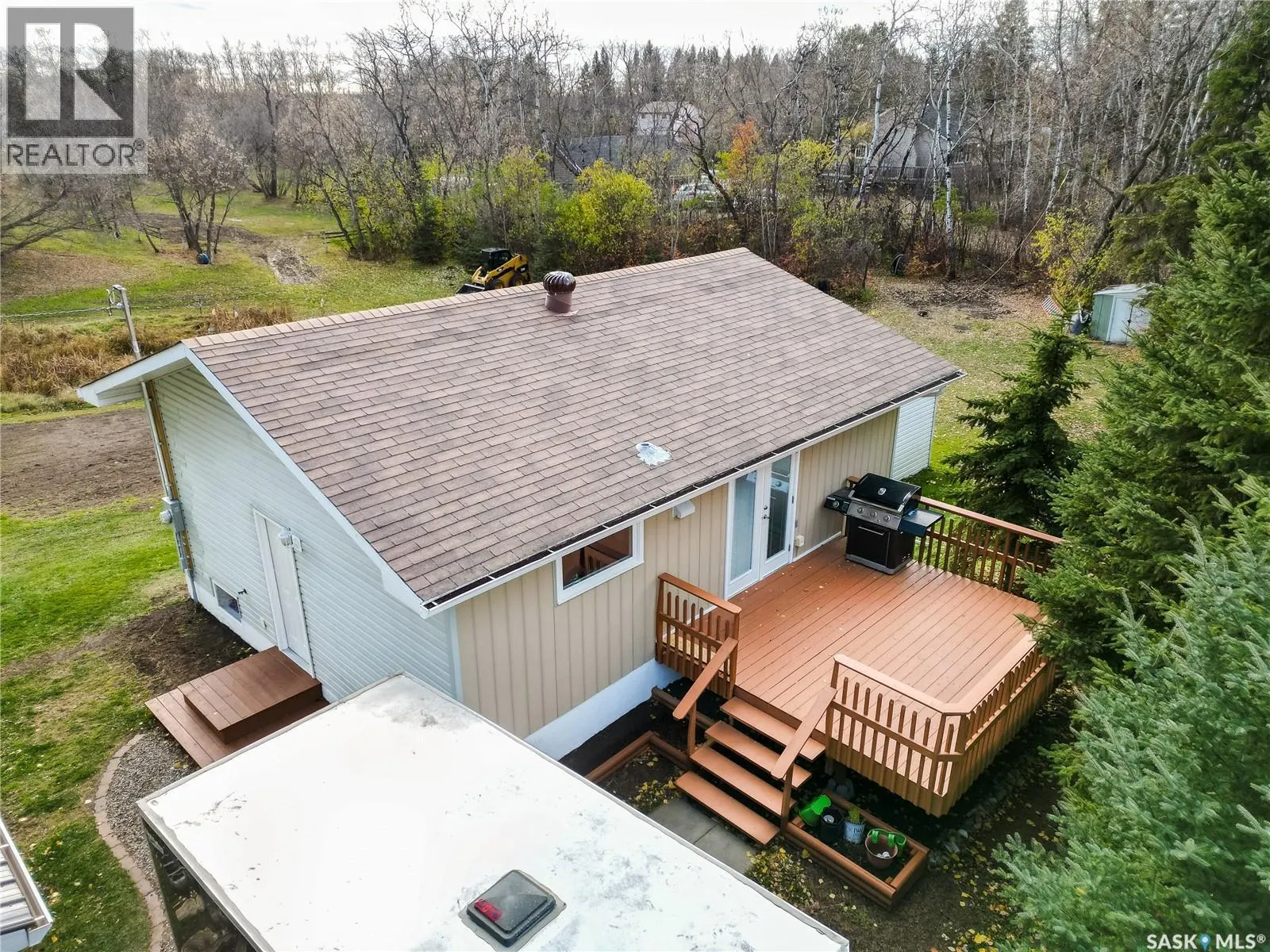 682 1st St N - Green Acres