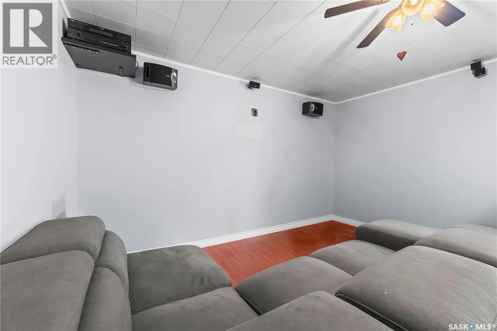 682 1st St N - Green Acres