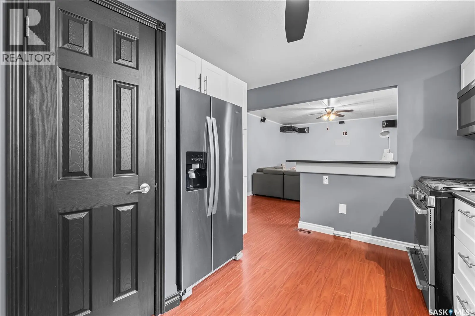 682 1st St N - Green Acres