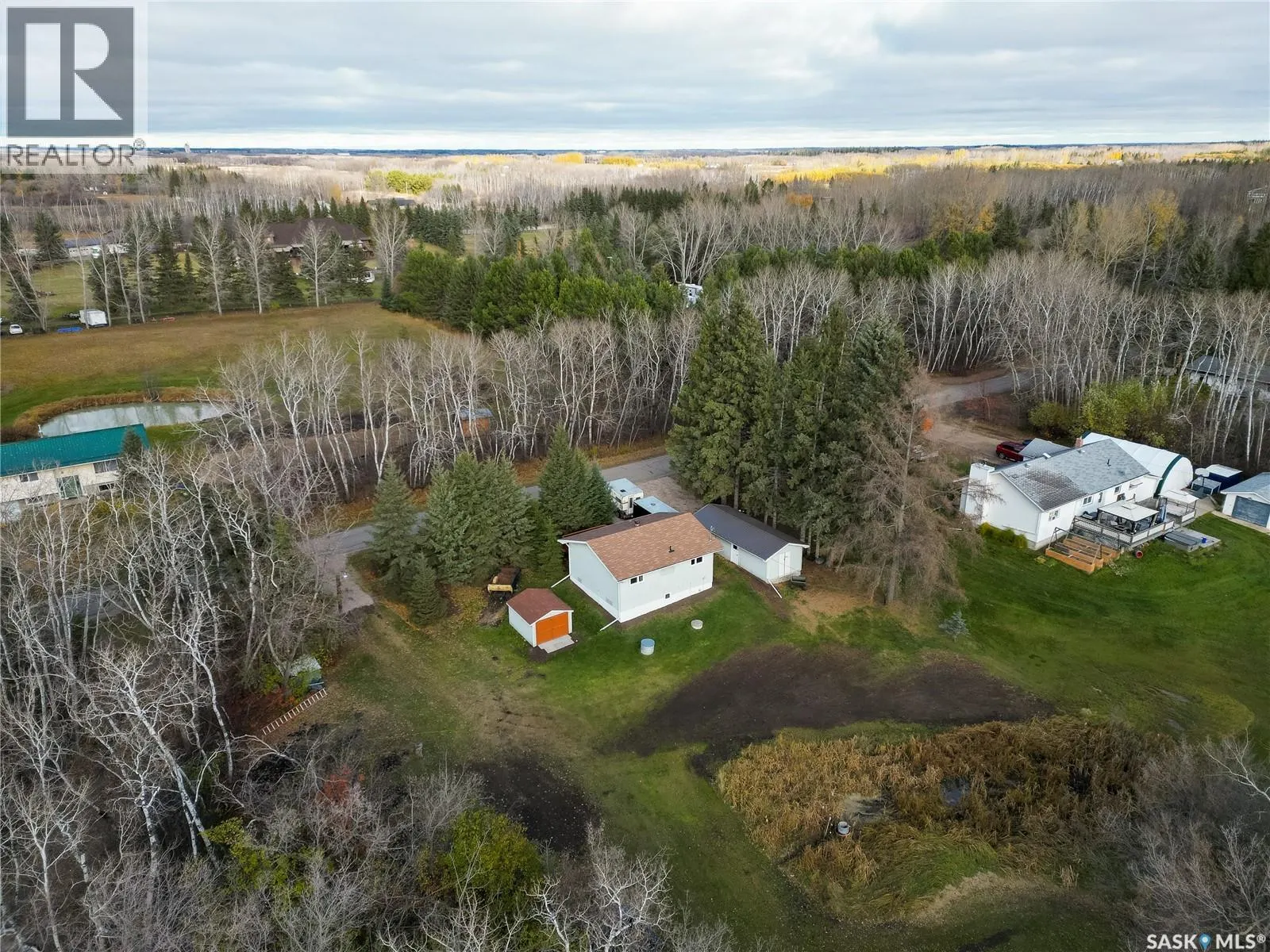 682 1st St N - Green Acres