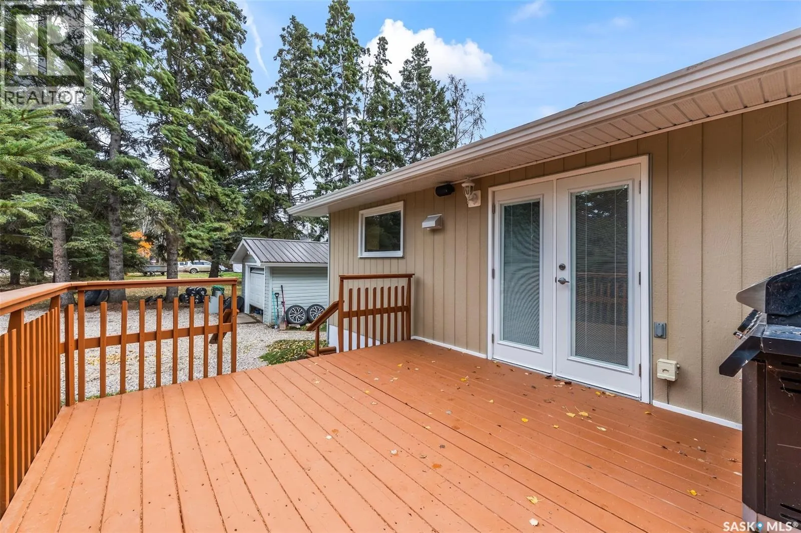 682 1st St N - Green Acres