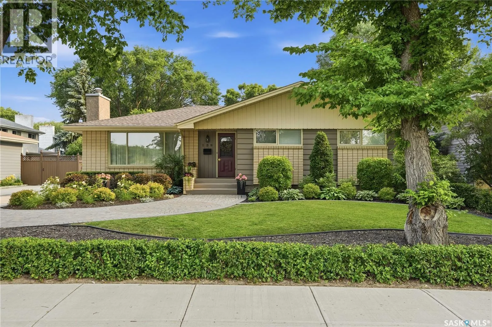 139 Sunset DRIVE