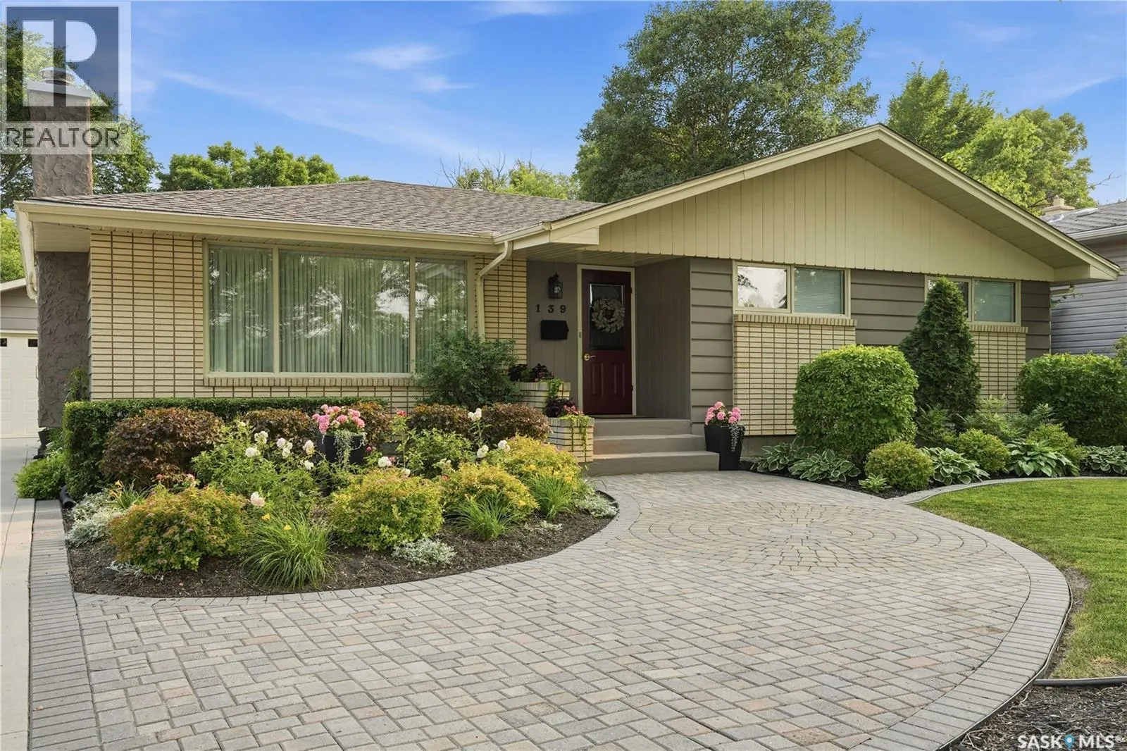 139 Sunset DRIVE