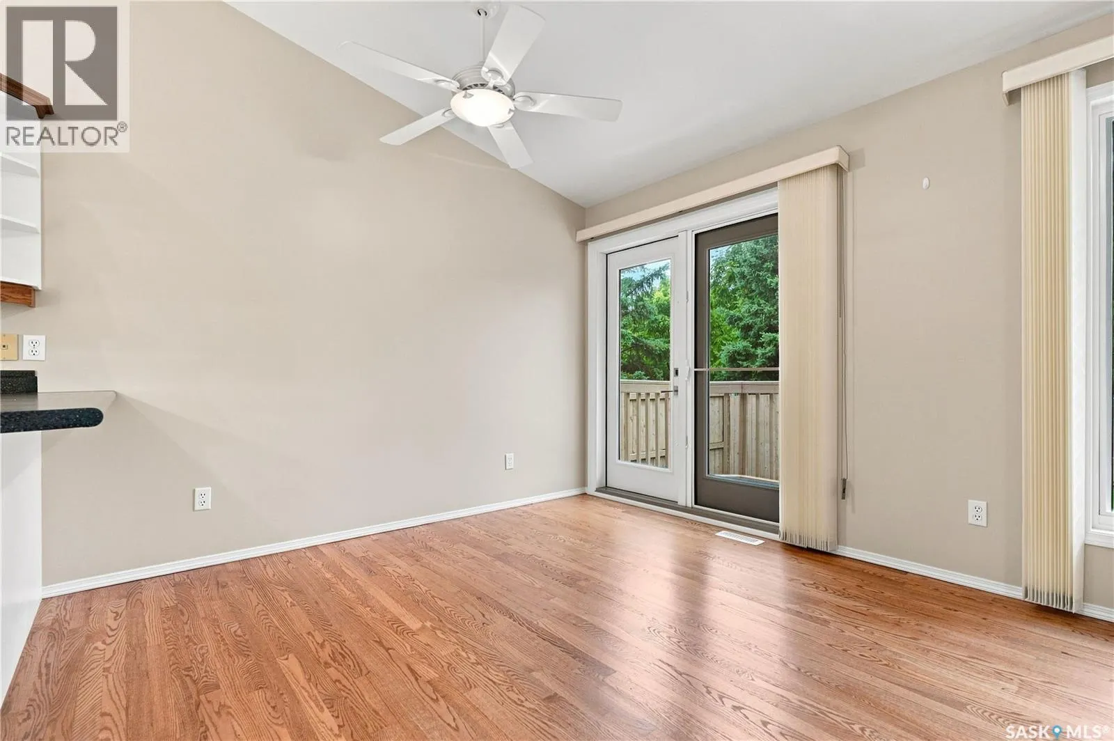 323 Garvie ROAD