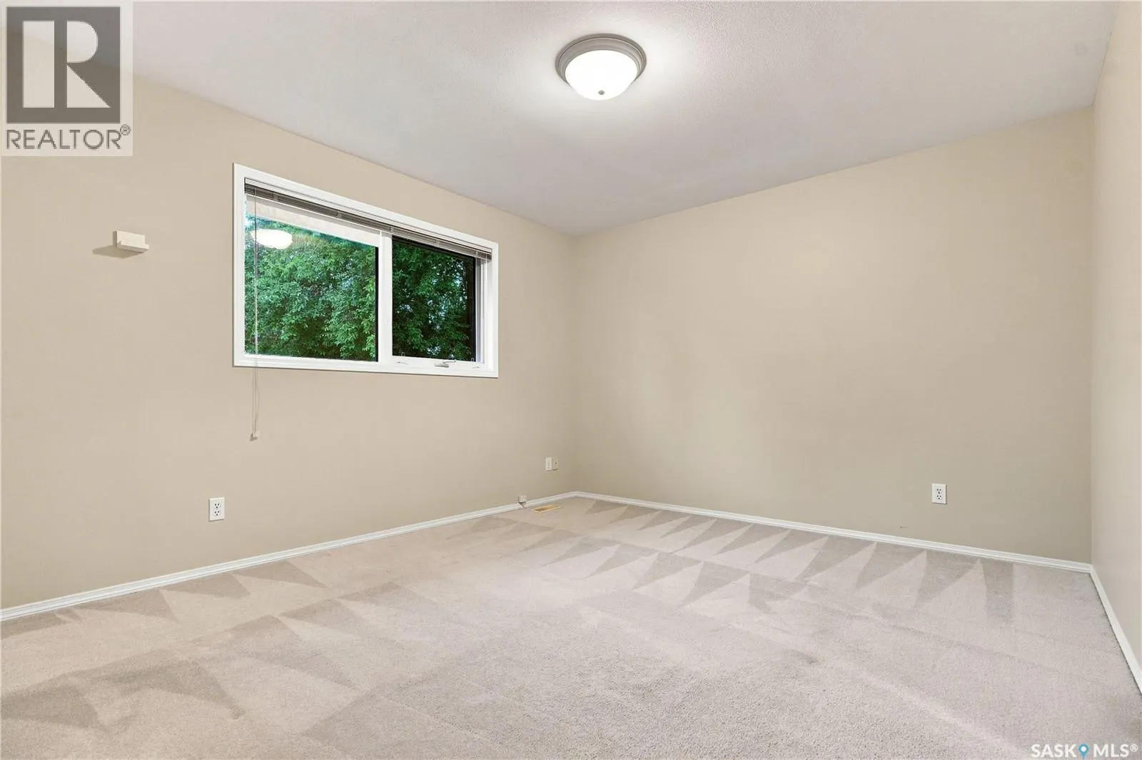 323 Garvie ROAD