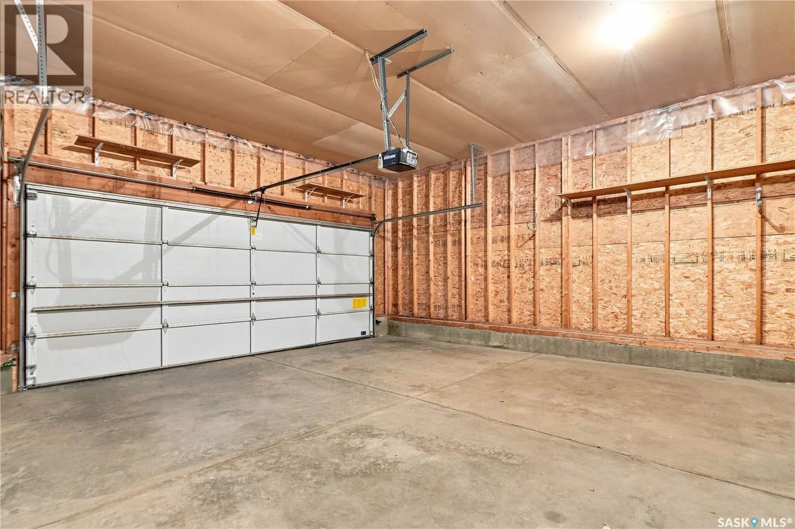 323 Garvie ROAD