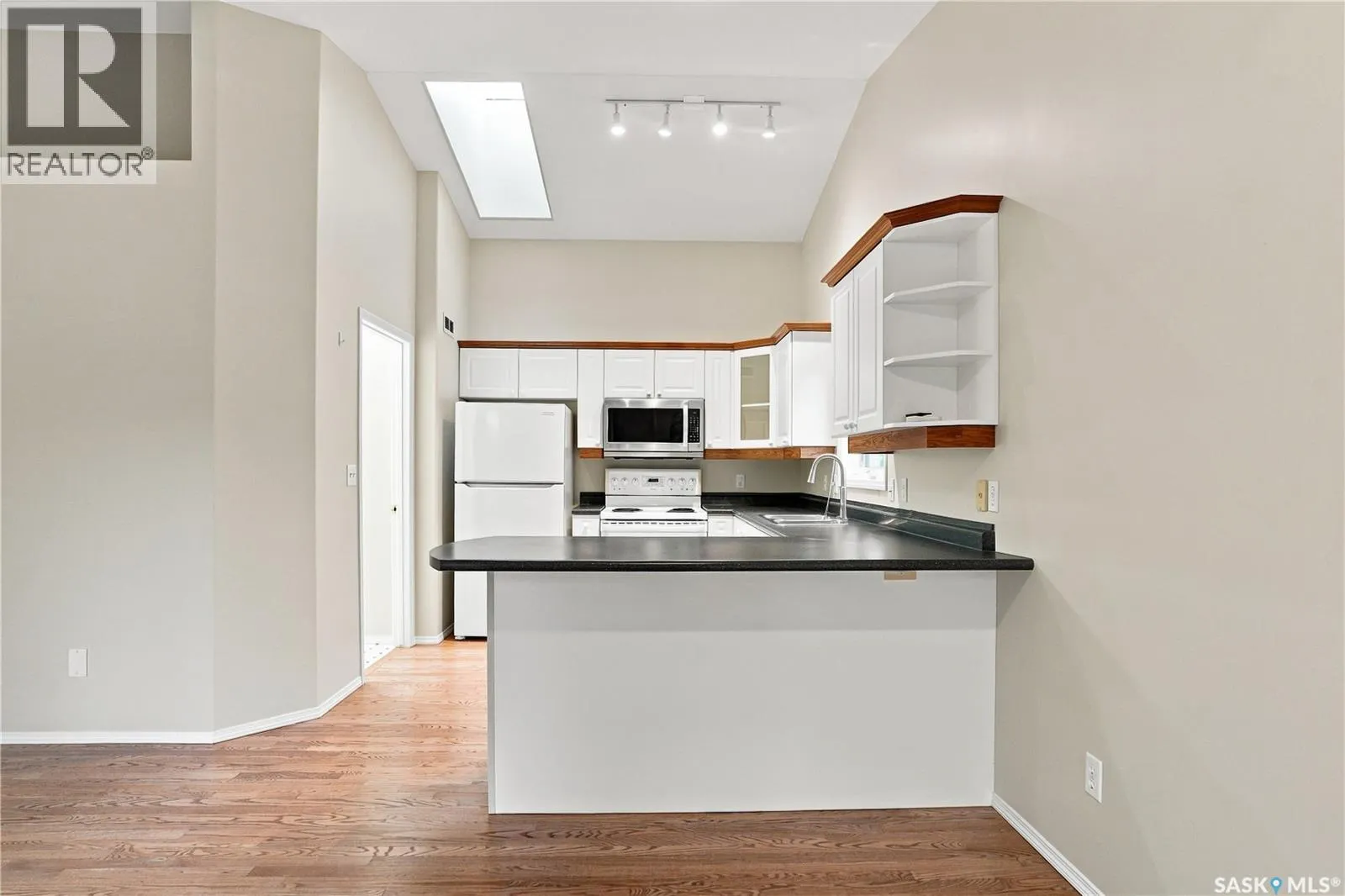 323 Garvie ROAD