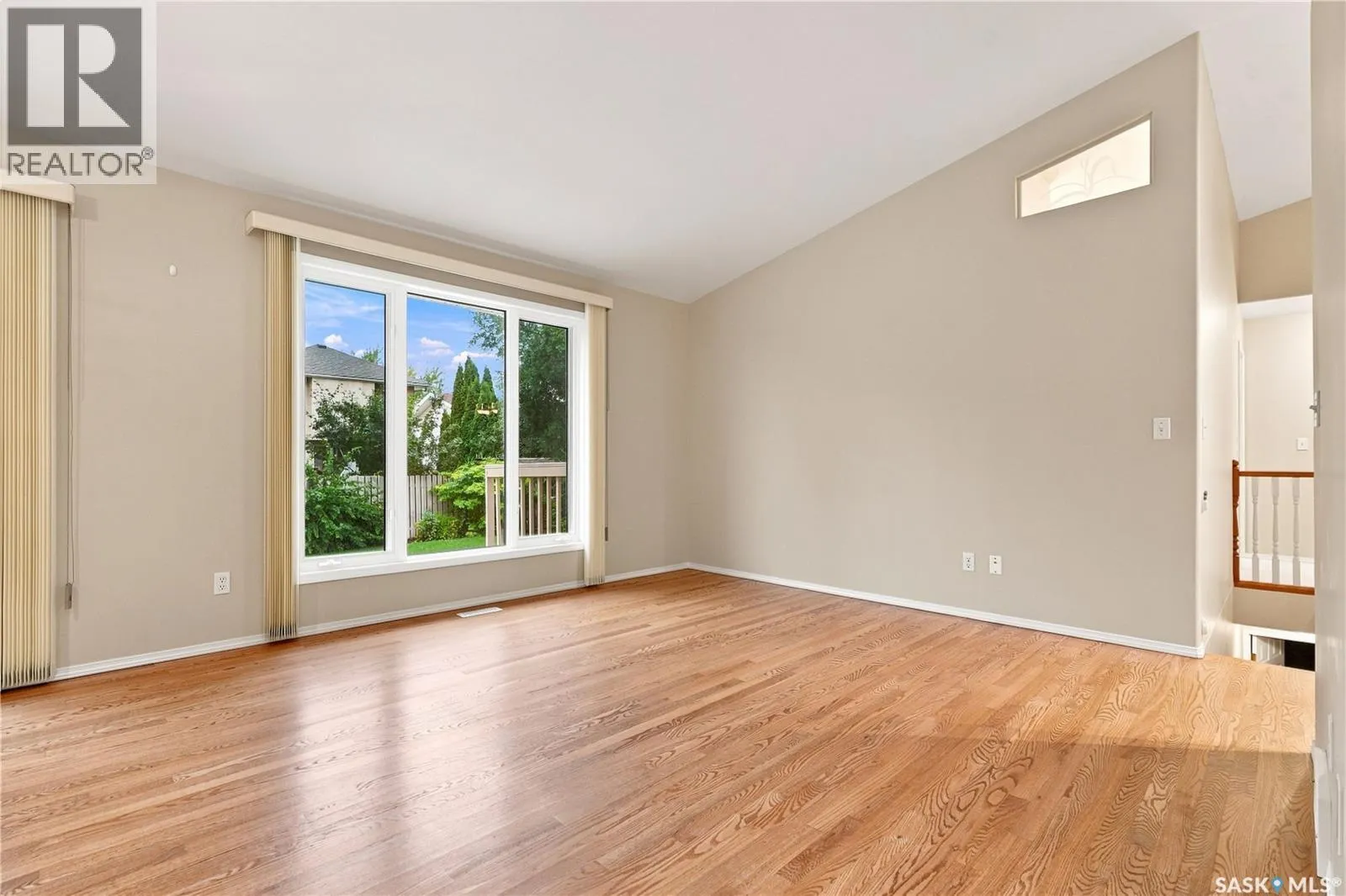 323 Garvie ROAD
