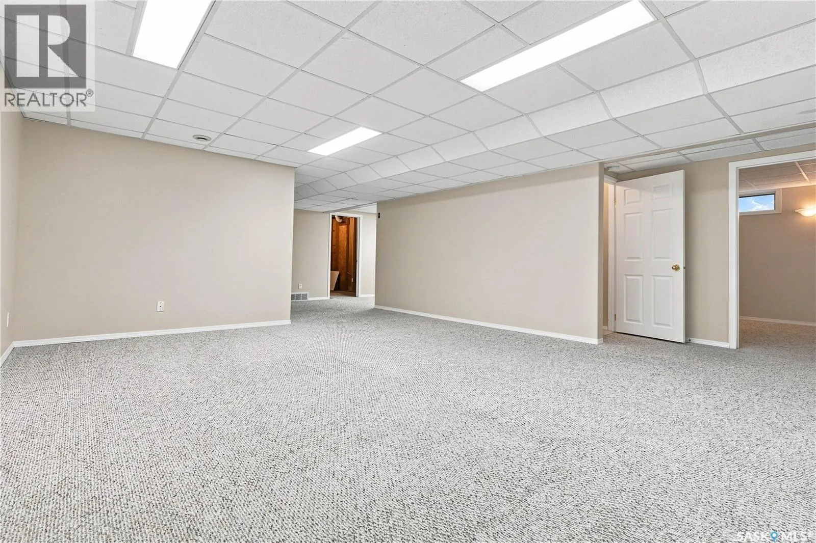 323 Garvie ROAD