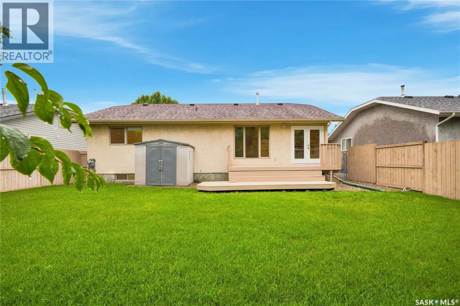323 Garvie ROAD