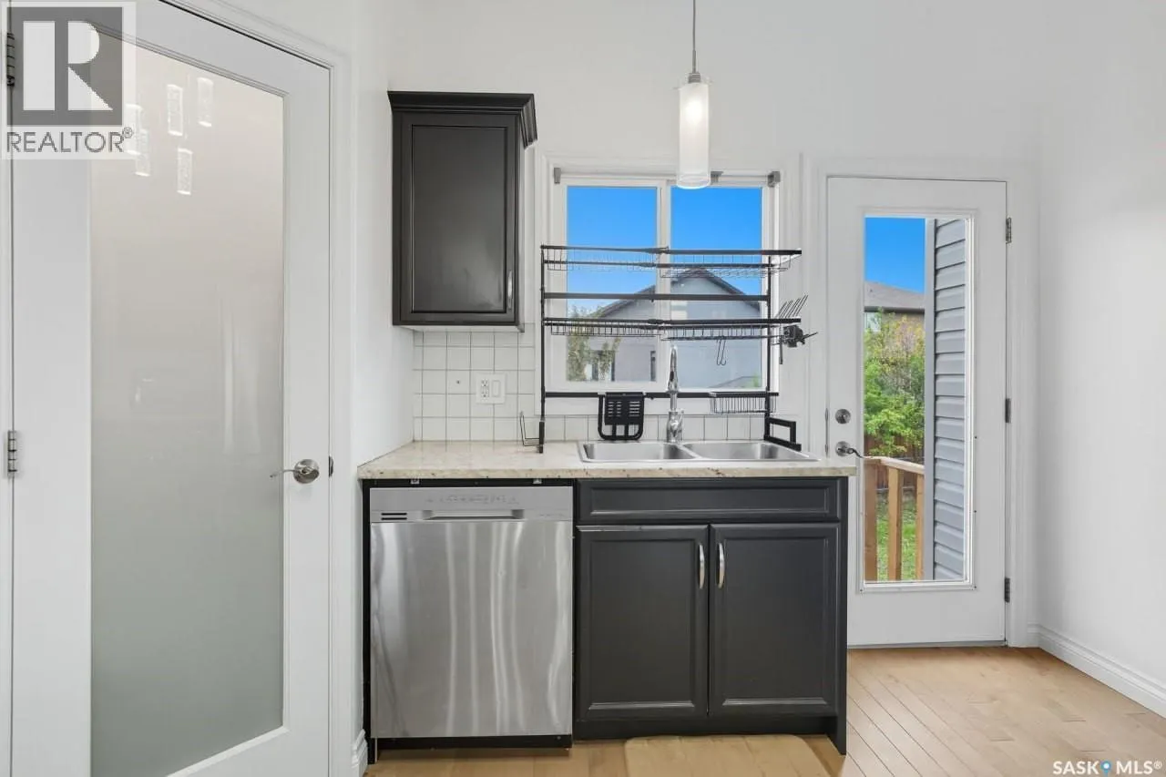 455 Hastings CRESCENT