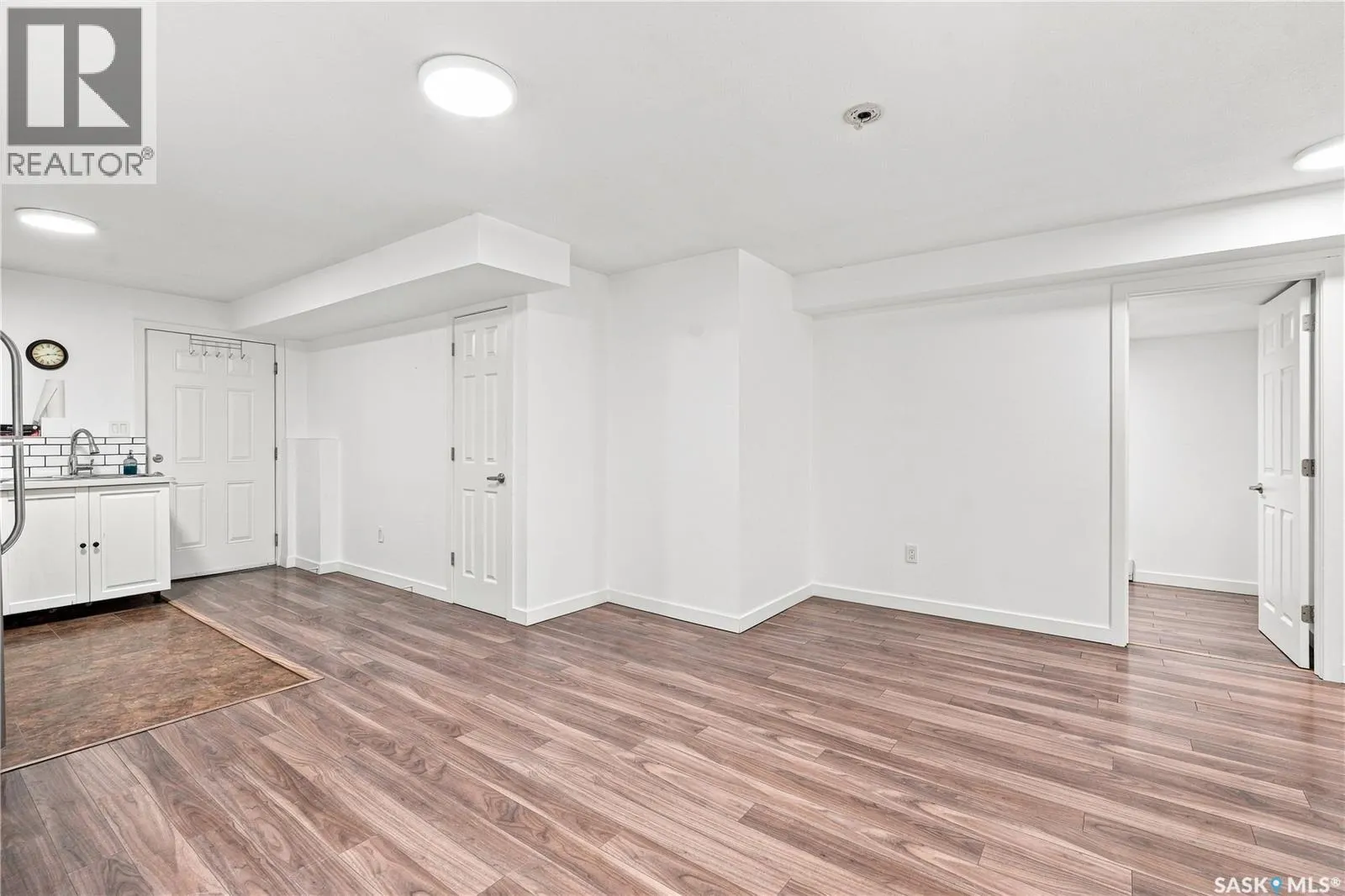 455 Hastings CRESCENT