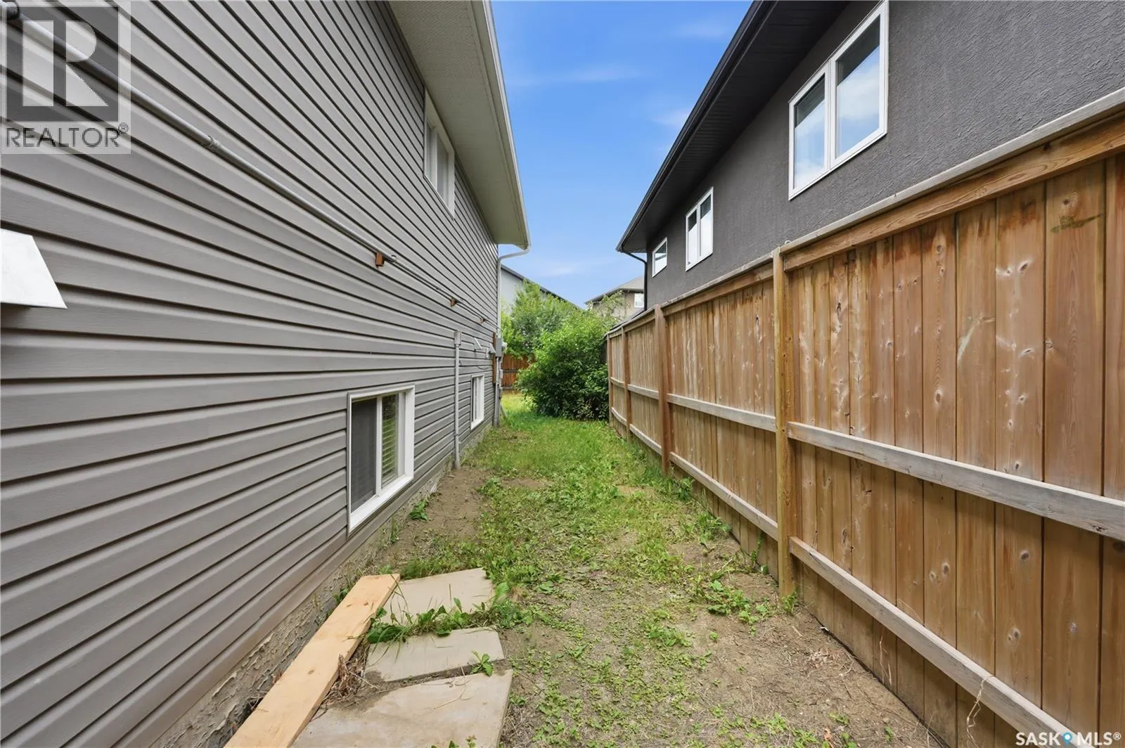 455 Hastings CRESCENT
