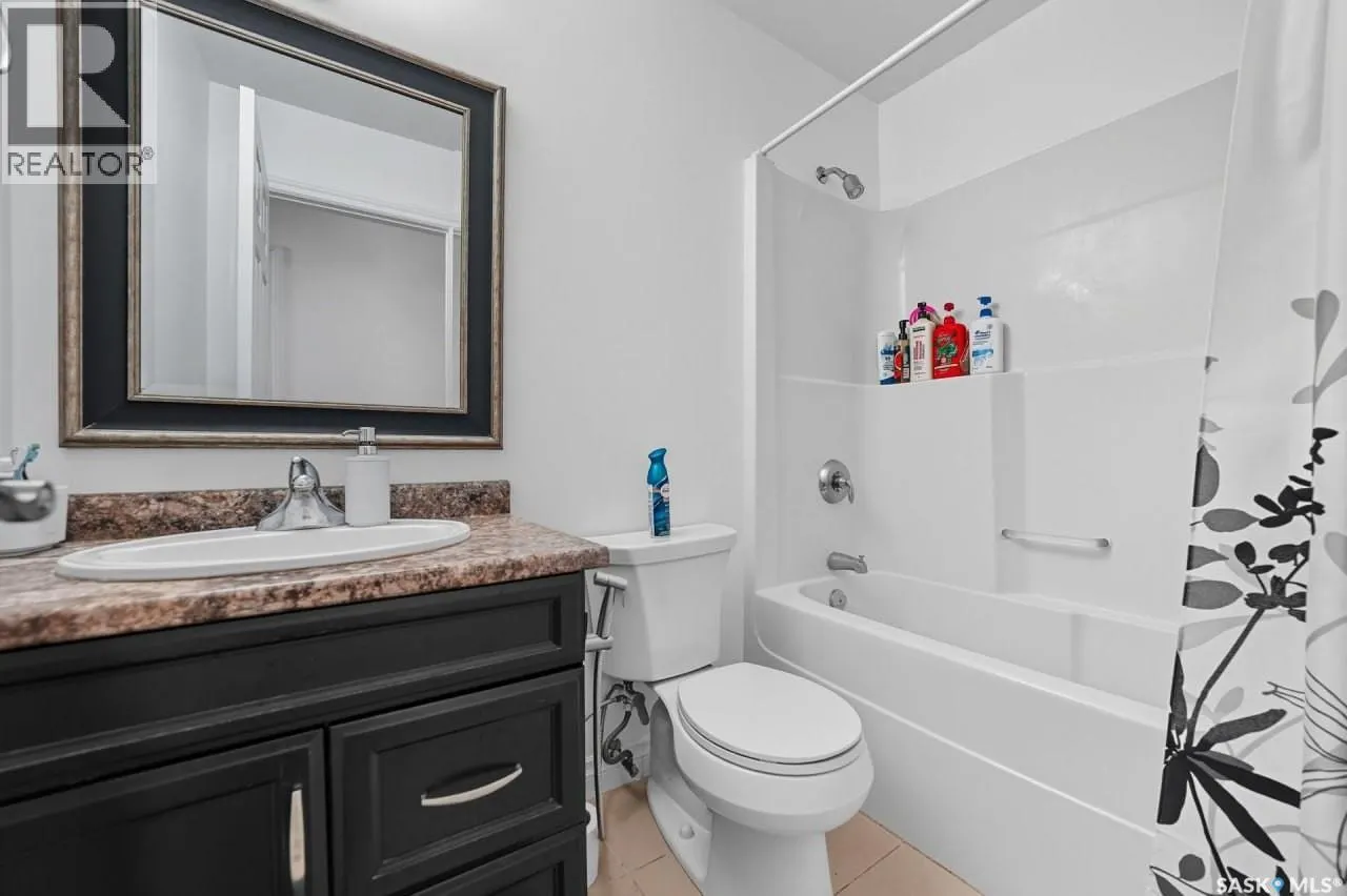 455 Hastings CRESCENT