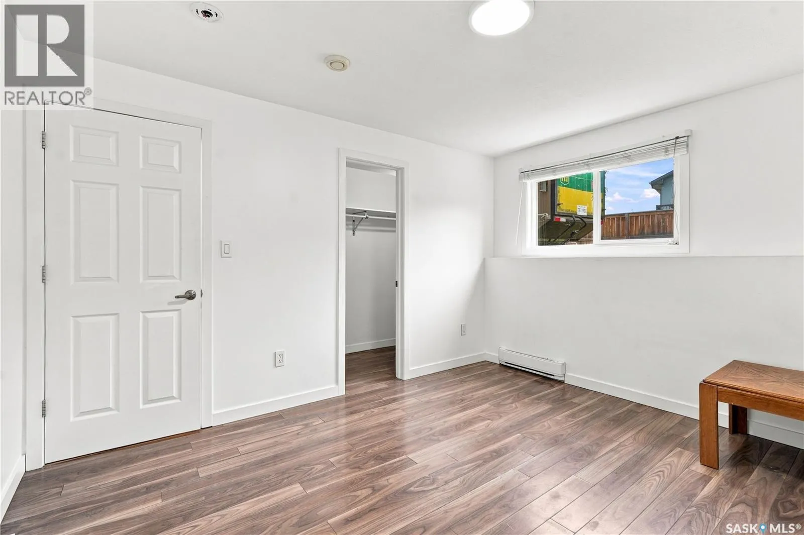 455 Hastings CRESCENT