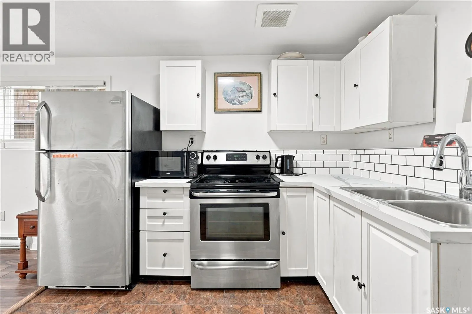 455 Hastings CRESCENT