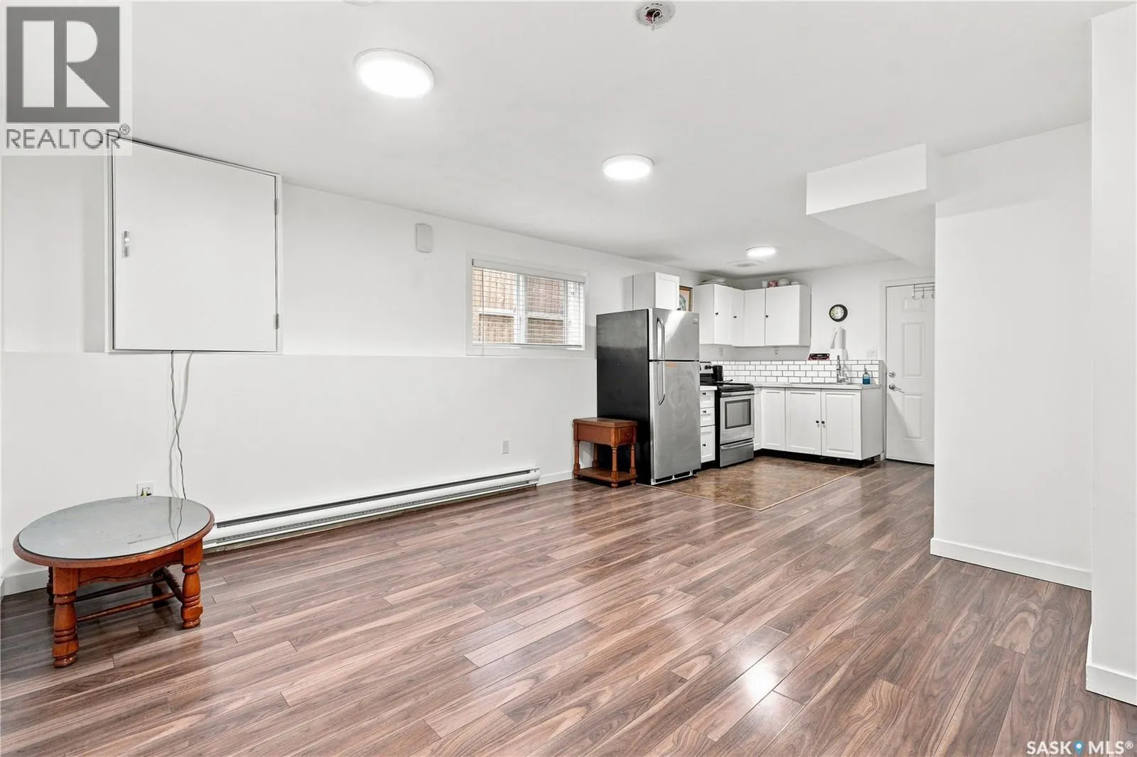 455 Hastings CRESCENT