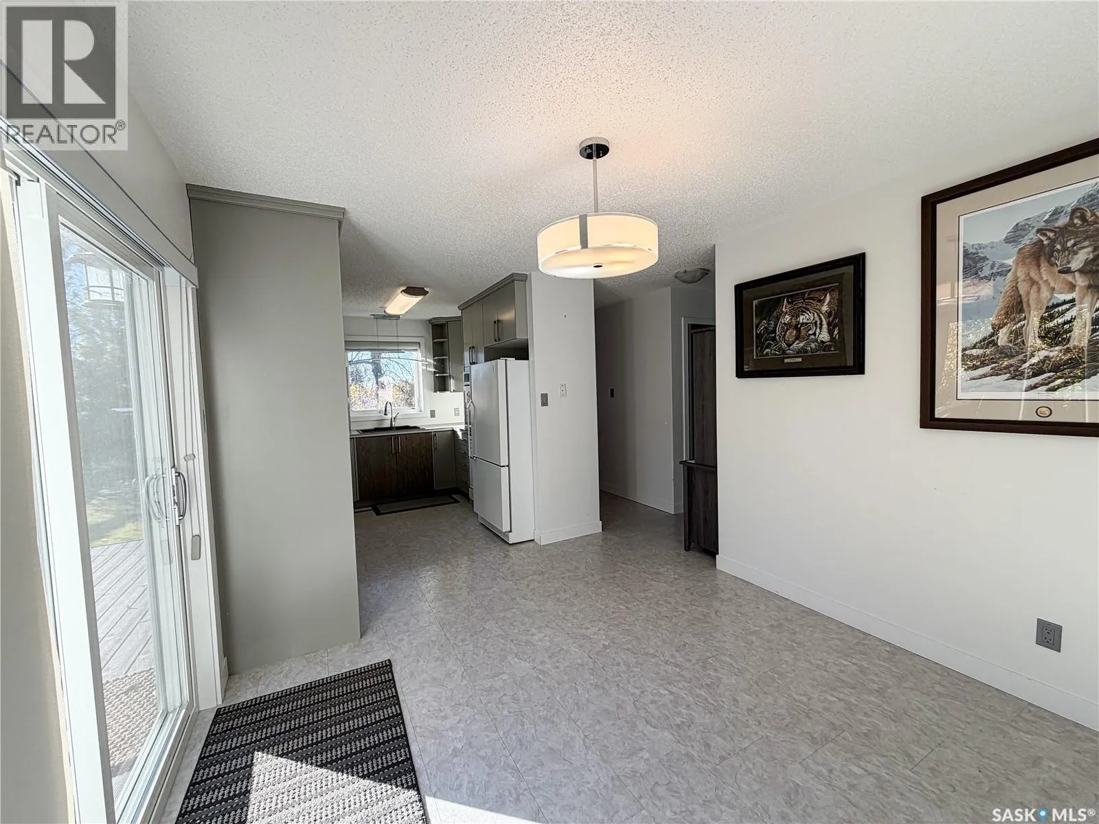 64 Dunfield CRESCENT