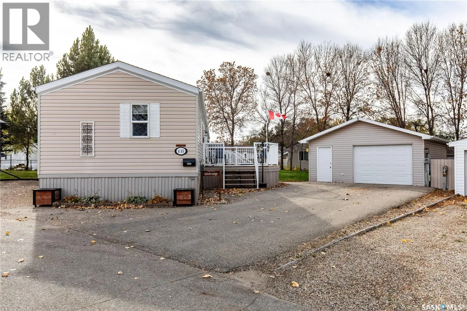 E15 1455 9th AVENUE NE