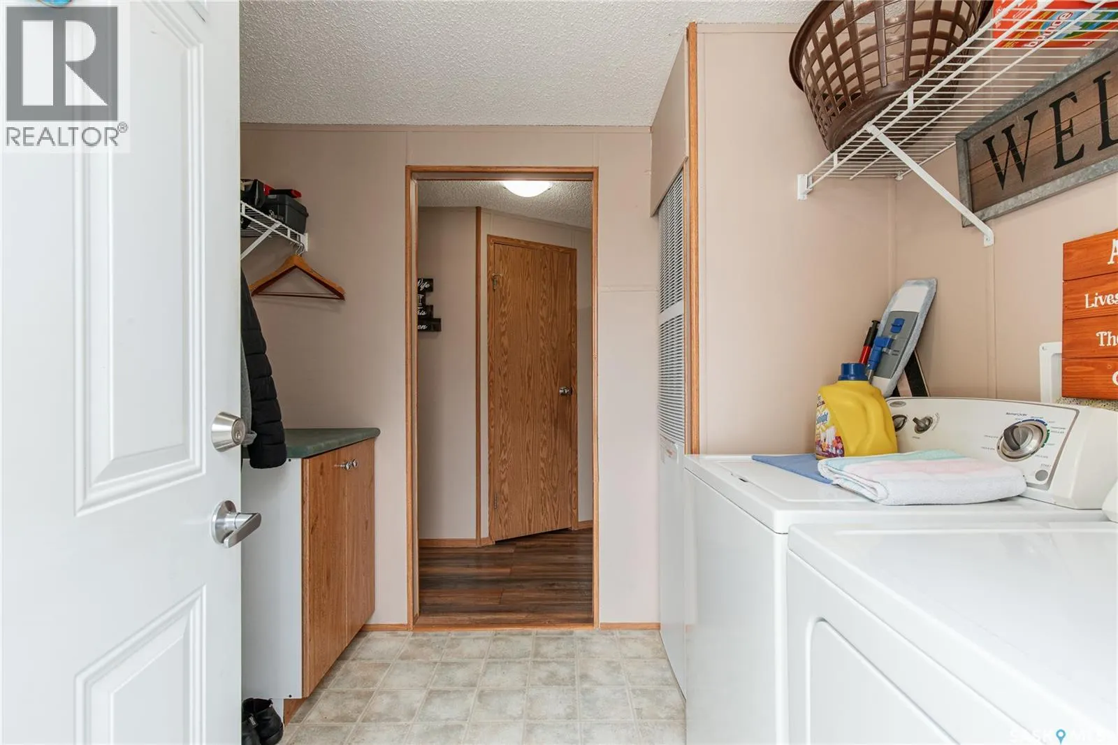 E15 1455 9th AVENUE NE