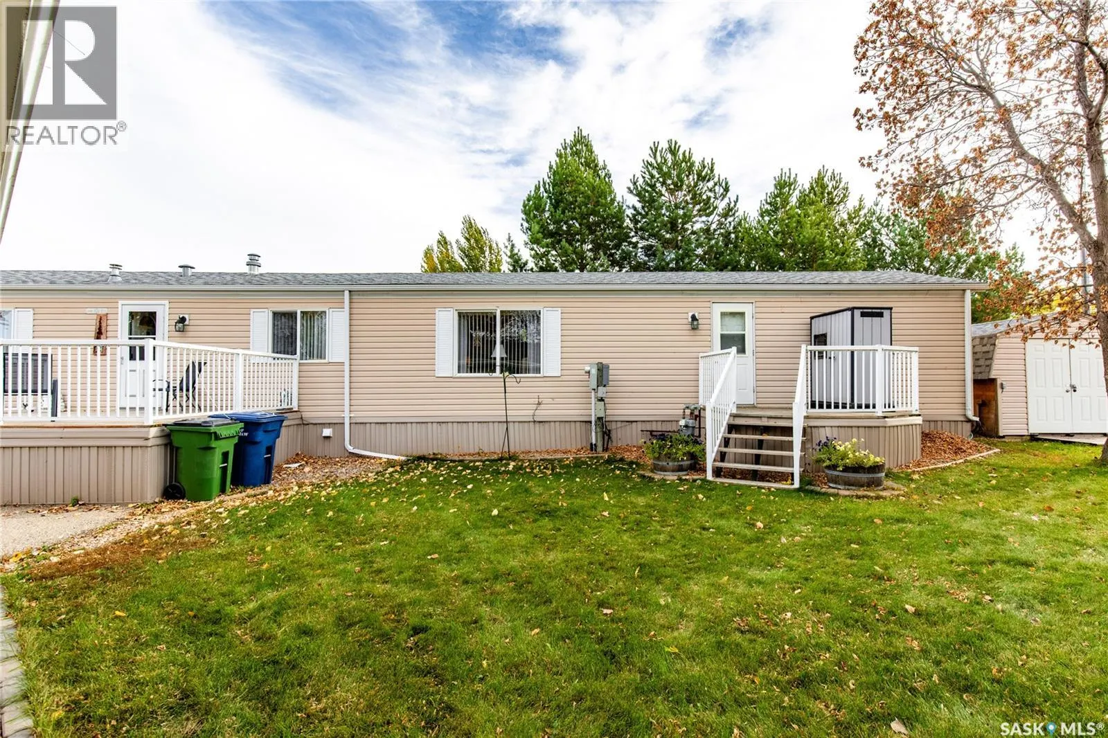 E15 1455 9th AVENUE NE