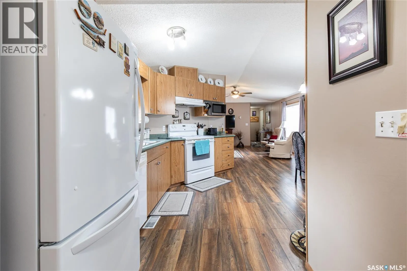 E15 1455 9th AVENUE NE