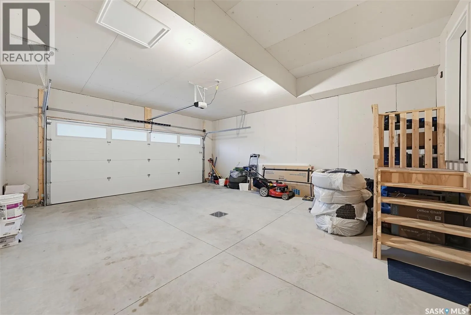 246 Katz COURT