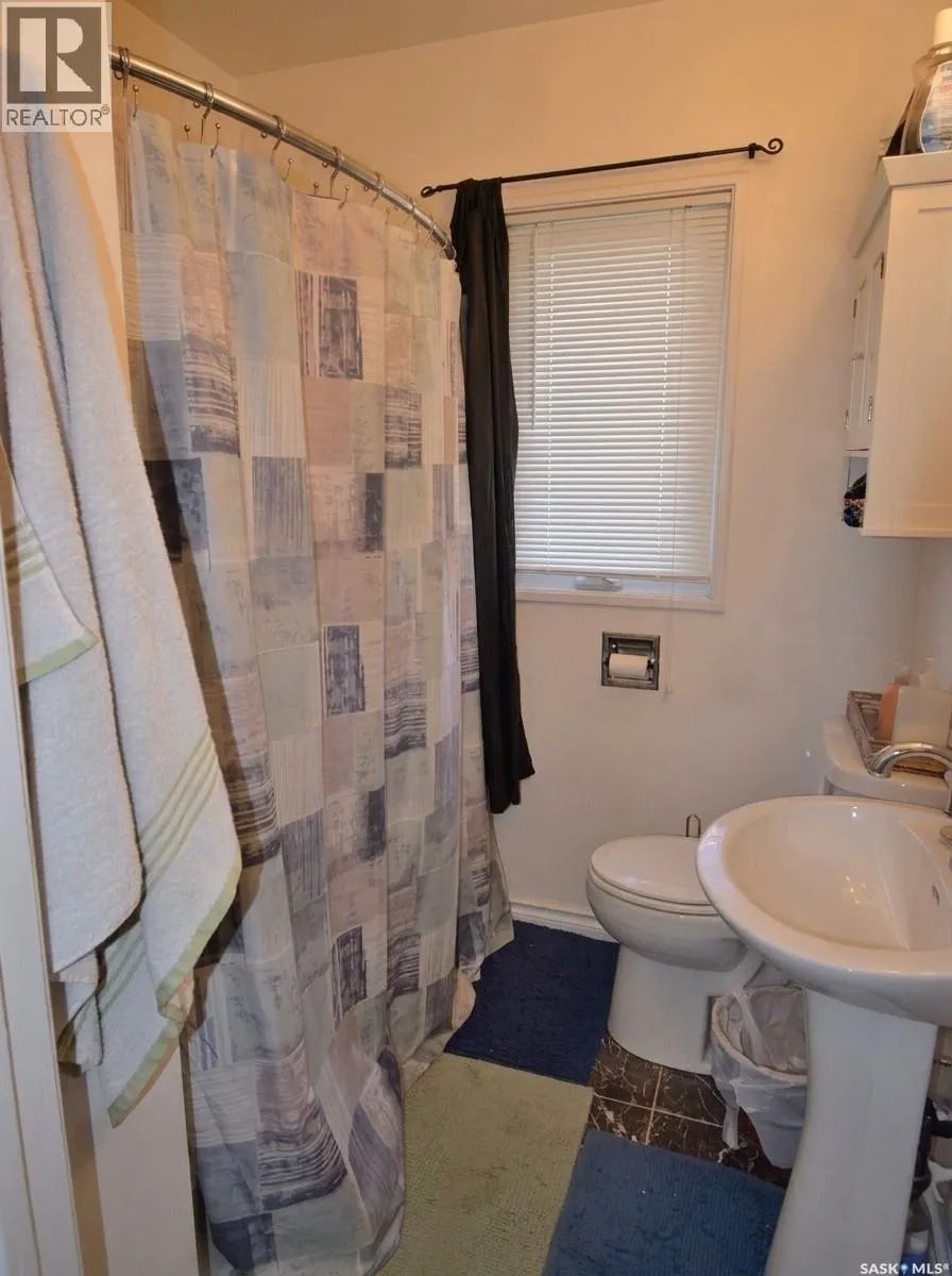 532 13th STREET W